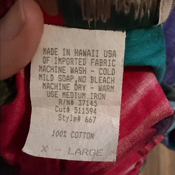 vintage Hilo Hattie Original Hawaiian Muumuu dress in a tropical floral I have 2 - Picture 9 of 12